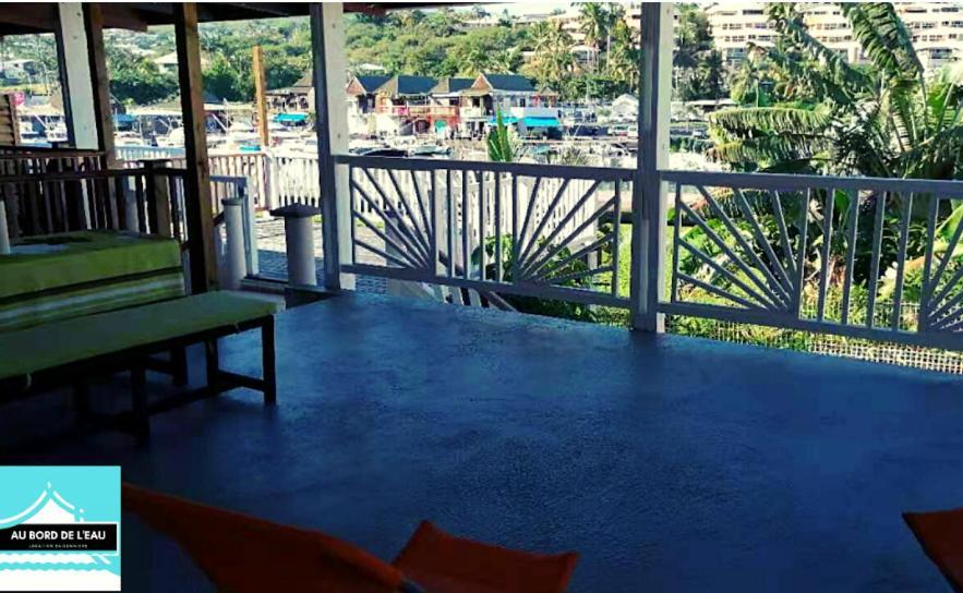 Au Bord De L'Eau Aparthotel Saint-Gilles-les Bains Kültér fotó